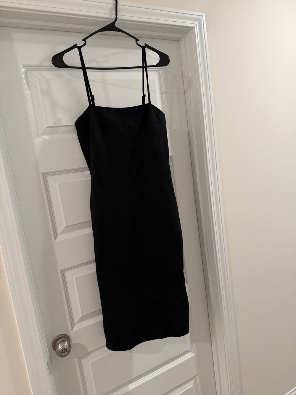 Lulus Classic Black Spaghetti-Strap Midi Dress